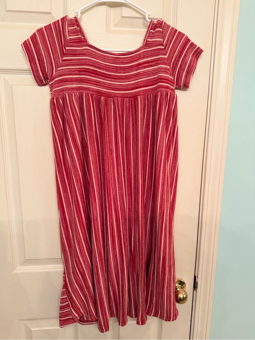 Girls' Red Striped Short-Sleeve Casual Dress - Picture 4 of 4